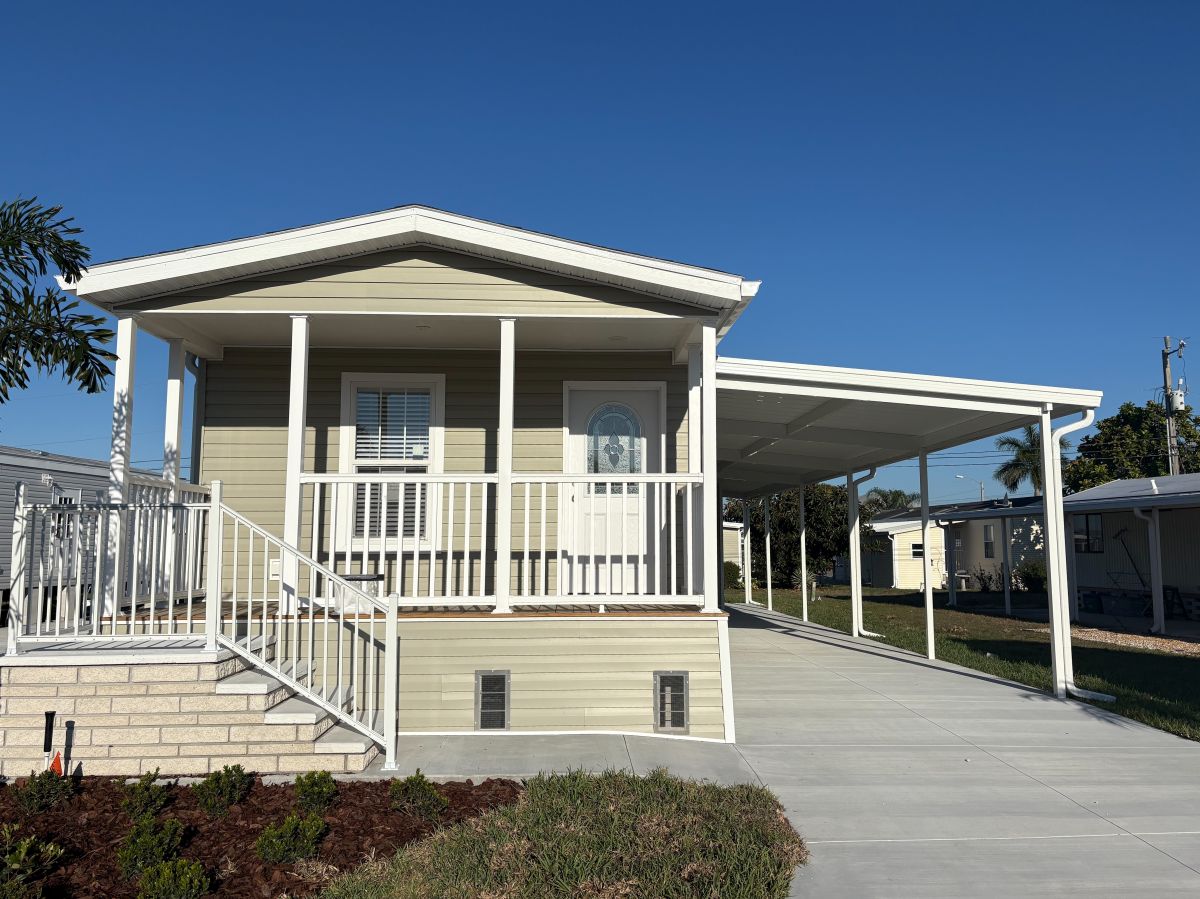 78 ENCORE DR.