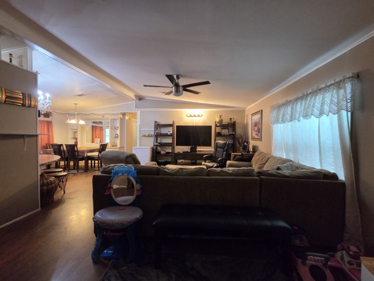 8209 Tami Way