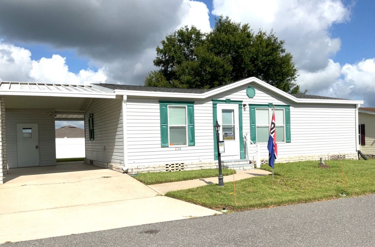 1114 Ocean Circle