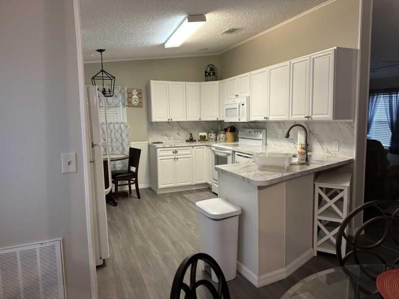 1486 Crooked Stick Loop Lot #488