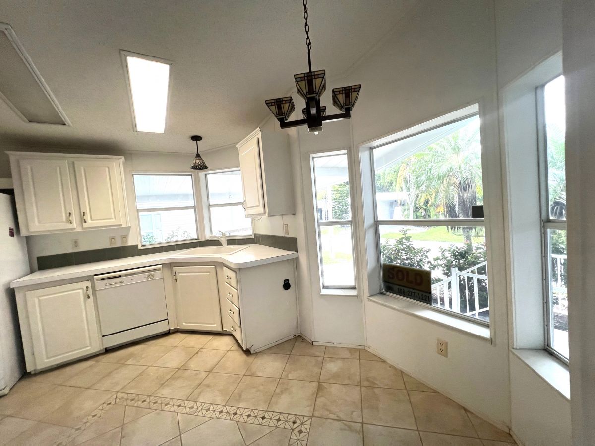29200 S. Jones Loop Road #198