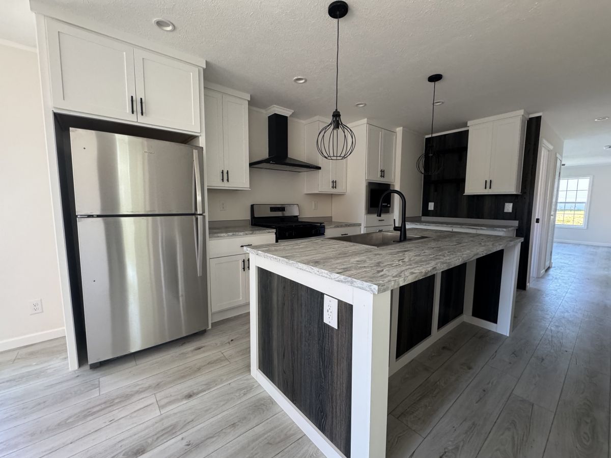 66 Town and Country Dr