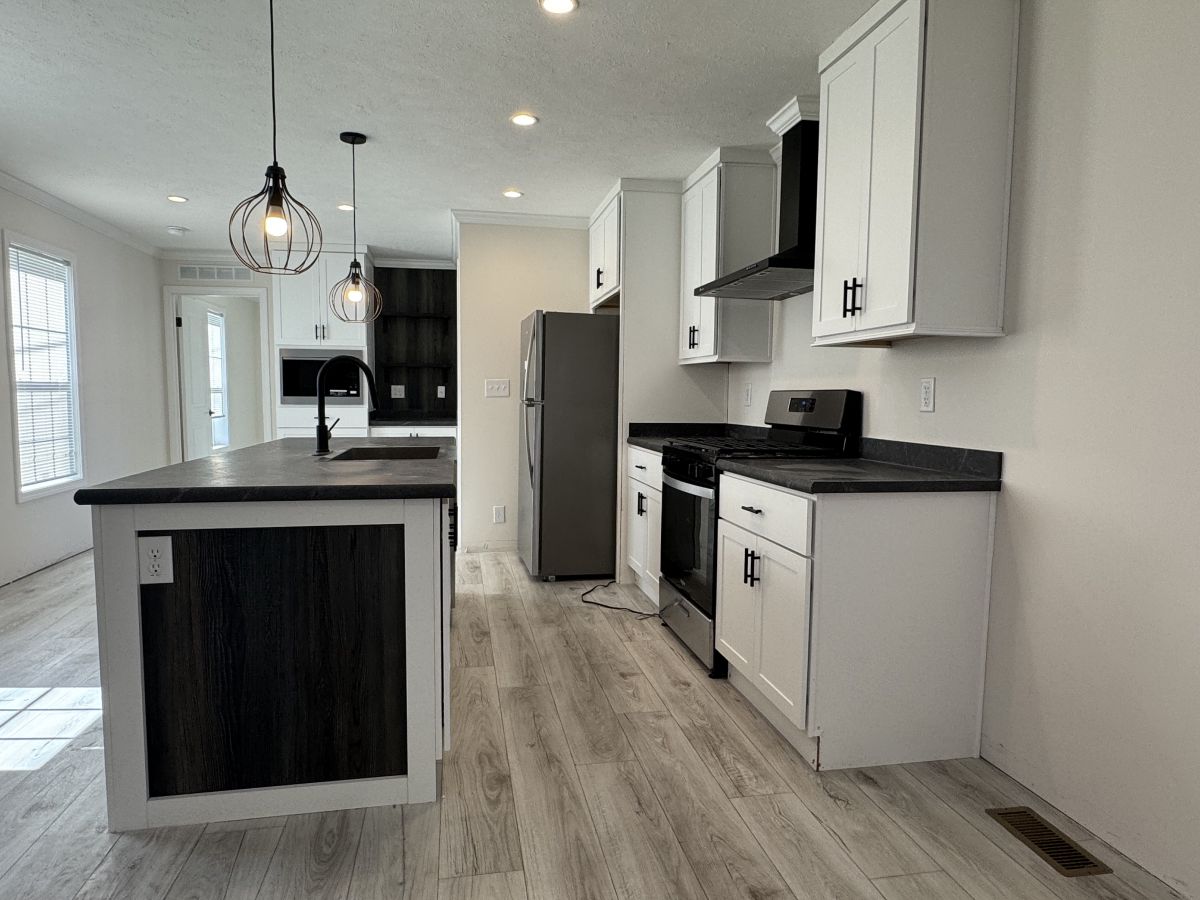 17 Kapote Dr