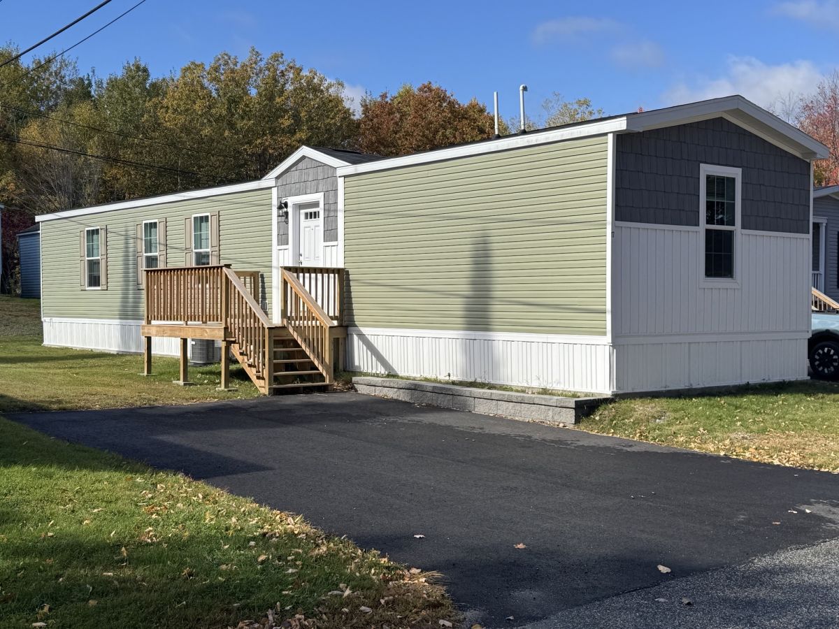 17 Kapote Dr