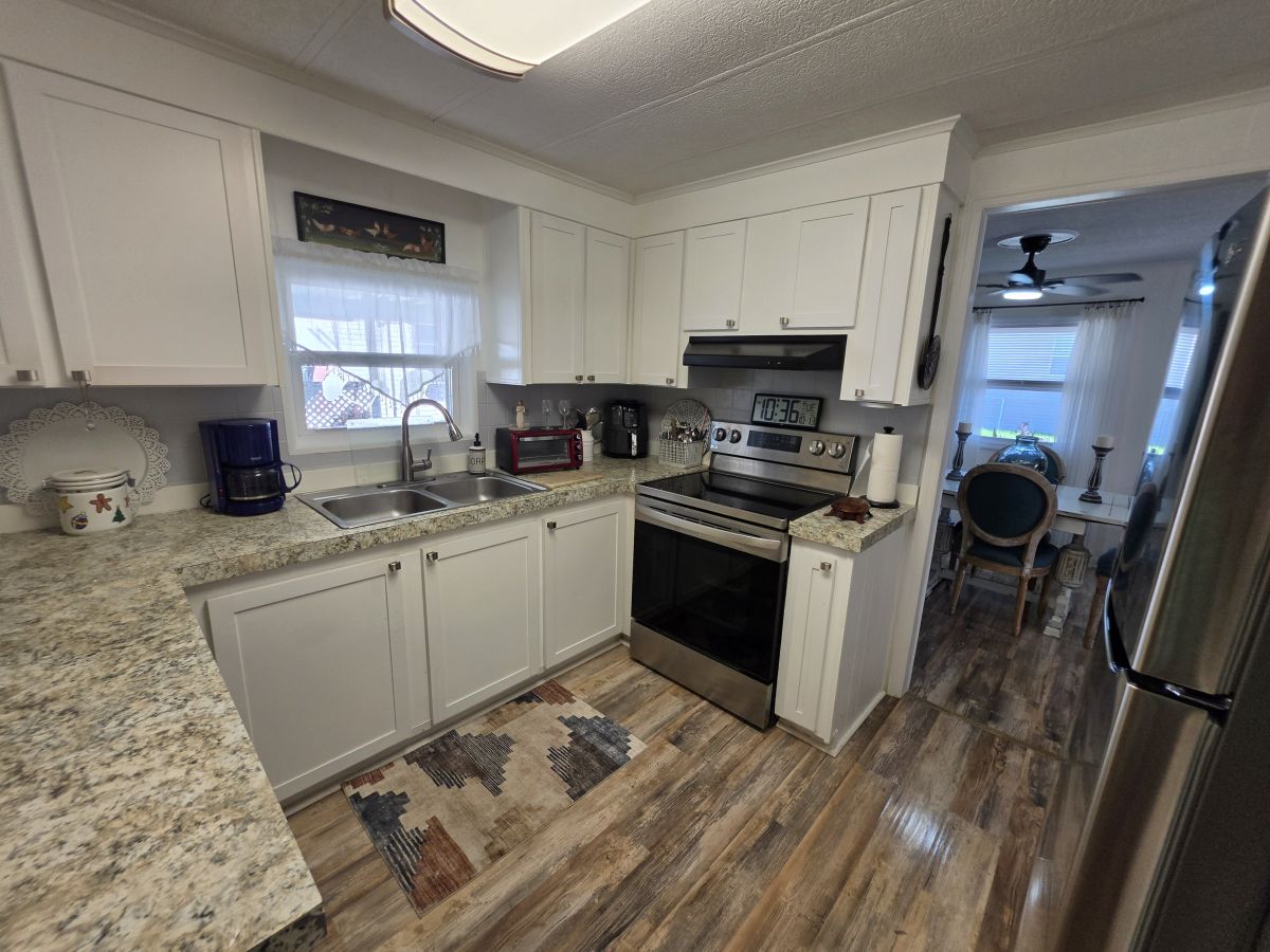 14415 Siren Lane