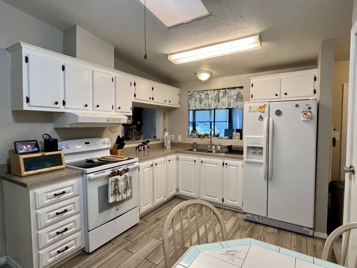 1377 Costa Del Sol Dr.