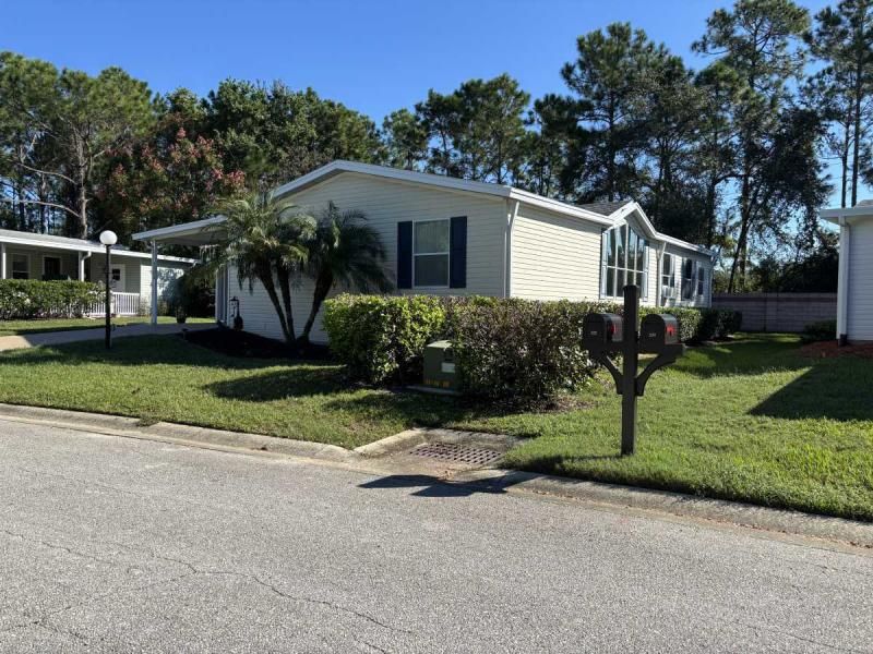 227 Blue Heron Lake Circle #425