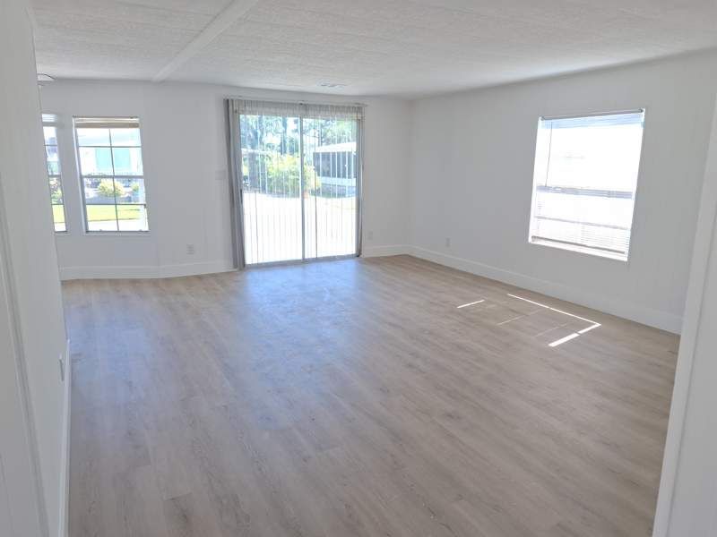 322 AVOCADO ST