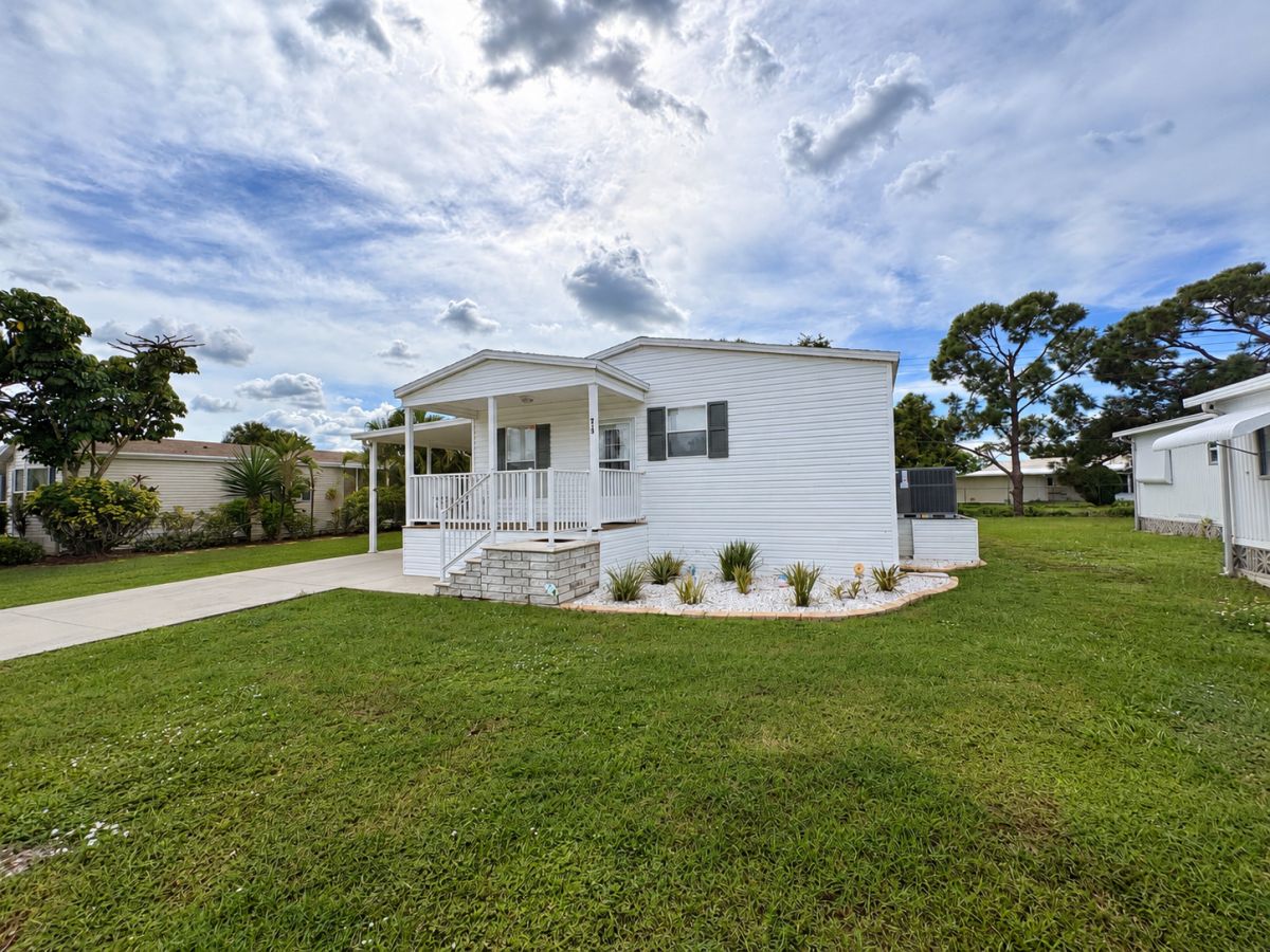 213 SONNET LANE