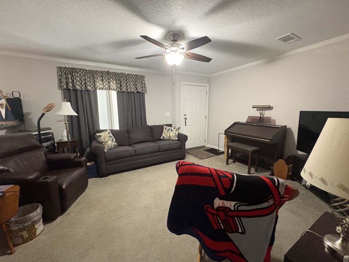 213 SONNET LANE