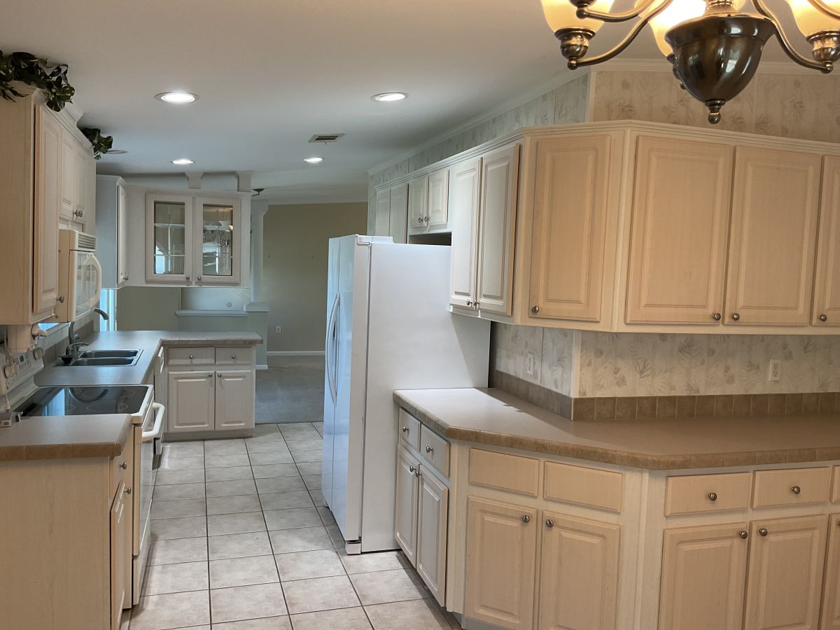 1606 Tahiti Circle