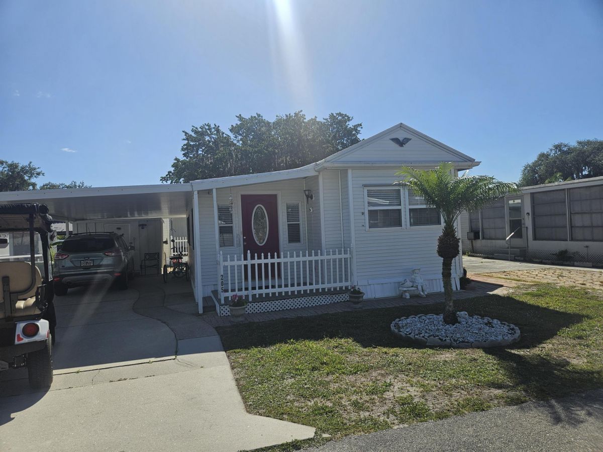 2626 NE Hwy 70, Site 205