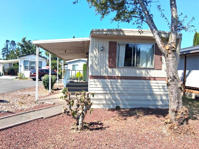 2200 Lancaster Dr SE #8C