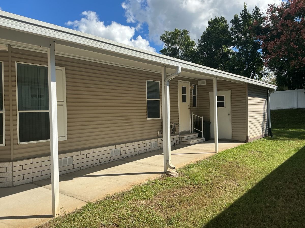 304 Kingslake Drive