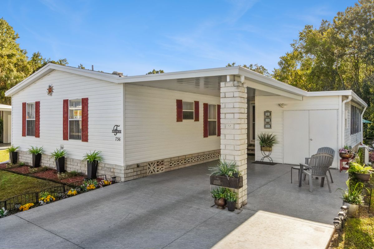 736 Gladiola Dr