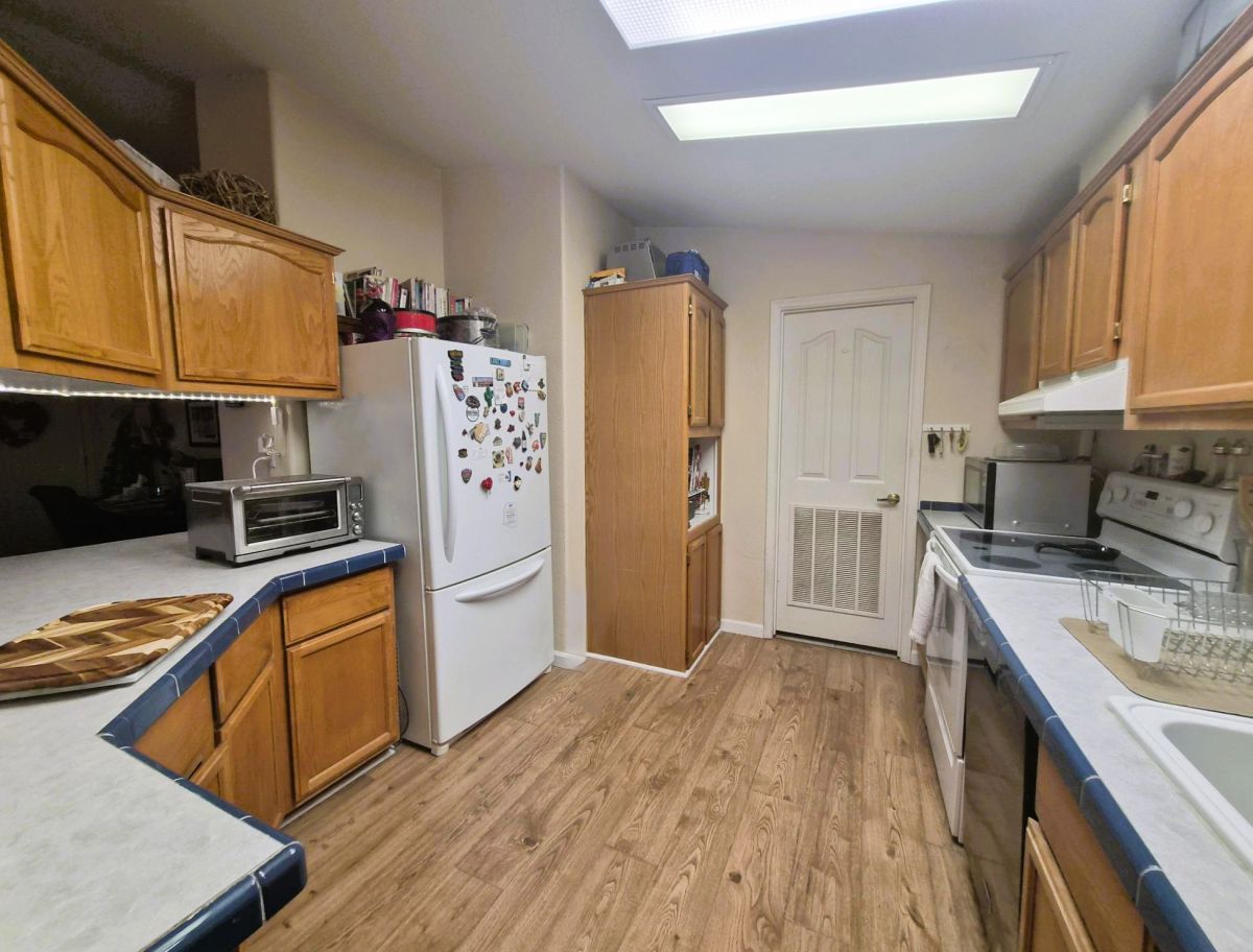 2400 E BASELINE AVENUE, #168