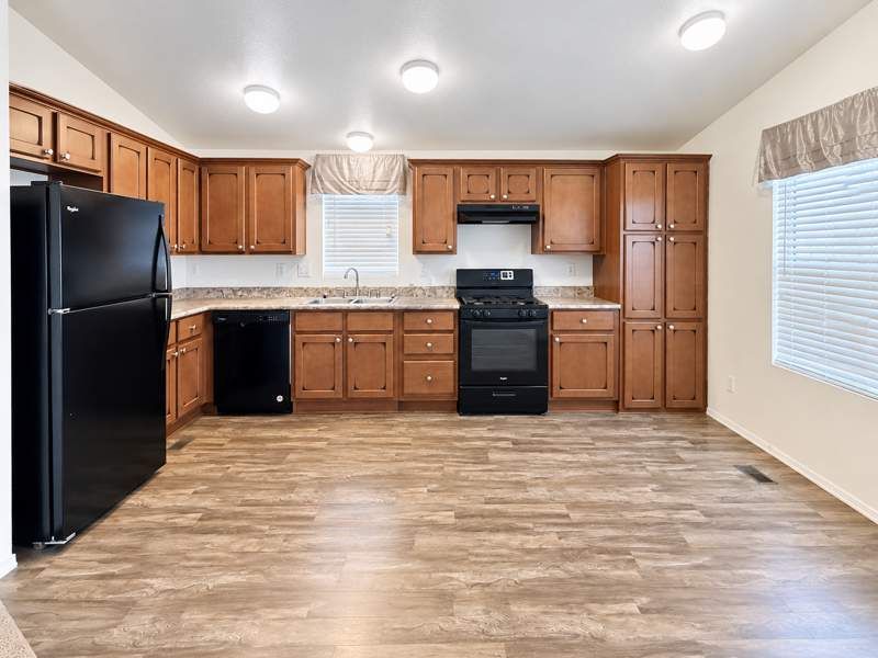 3300 E. Broadway Rd. #103