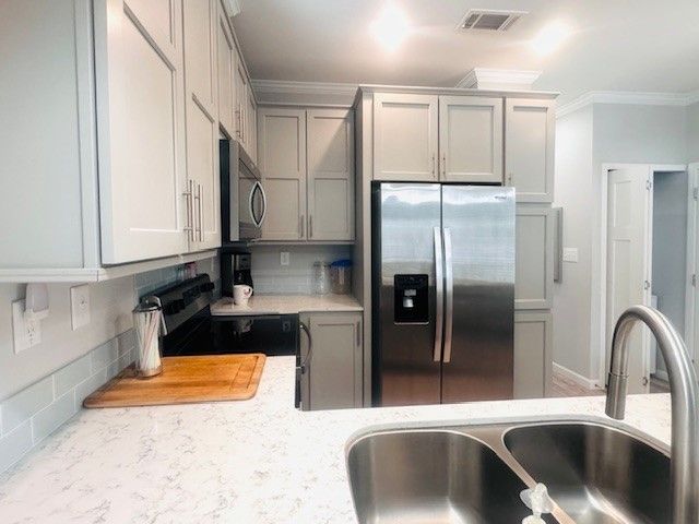 3223 N. Lockwood Ridge Rd. #160