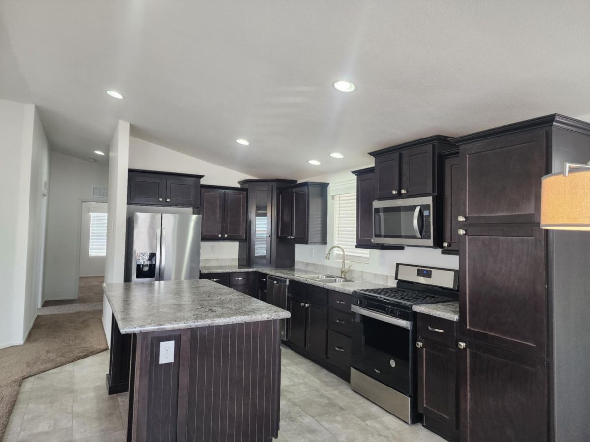 10936 E. APACHE TRAIL, LOT#102