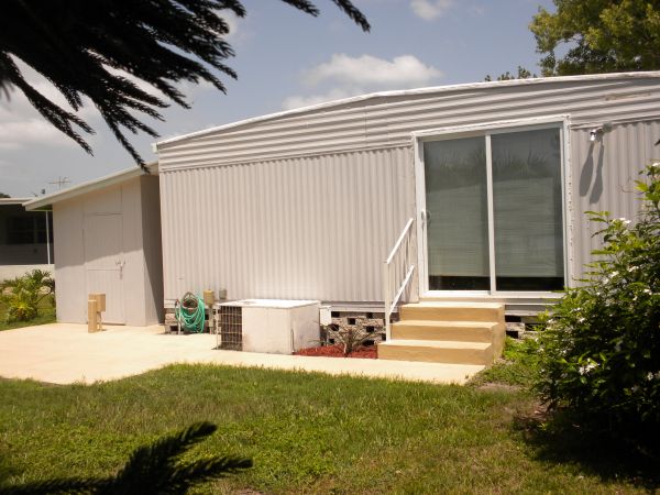 2104 Tonka Drive