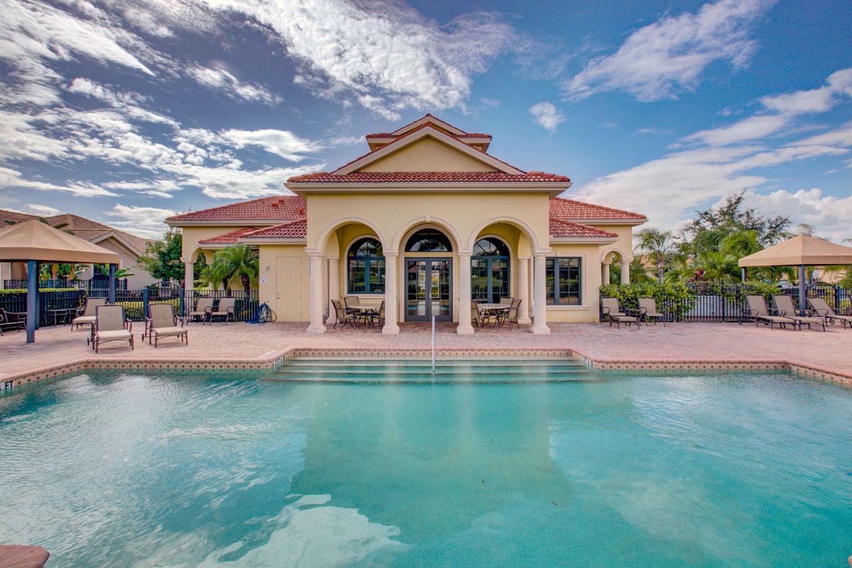 Ruskin, FL Active Retirement Communities and Homes