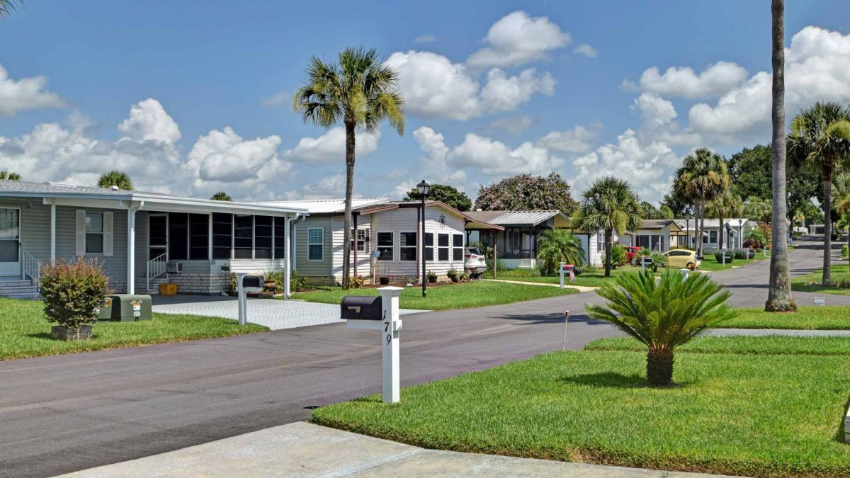 homes for sale lake juliana estates auburndale fl