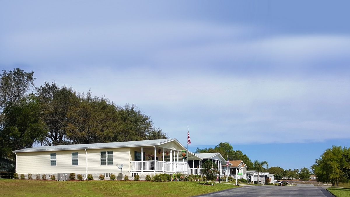 Woodlands at Church Lake Sun Communities 55 Plus Retirement