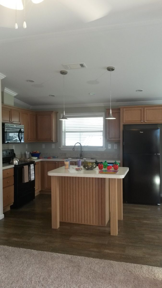 5653 Pinecrest Drive