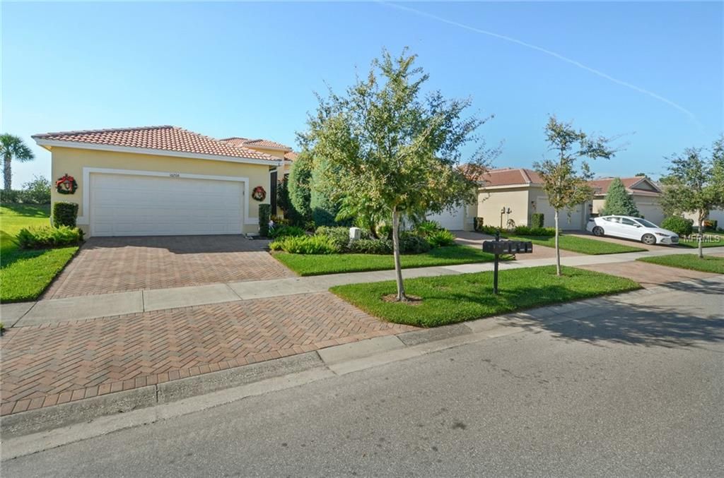 Valencia Lakes Wimauma, FL Homes For Sale