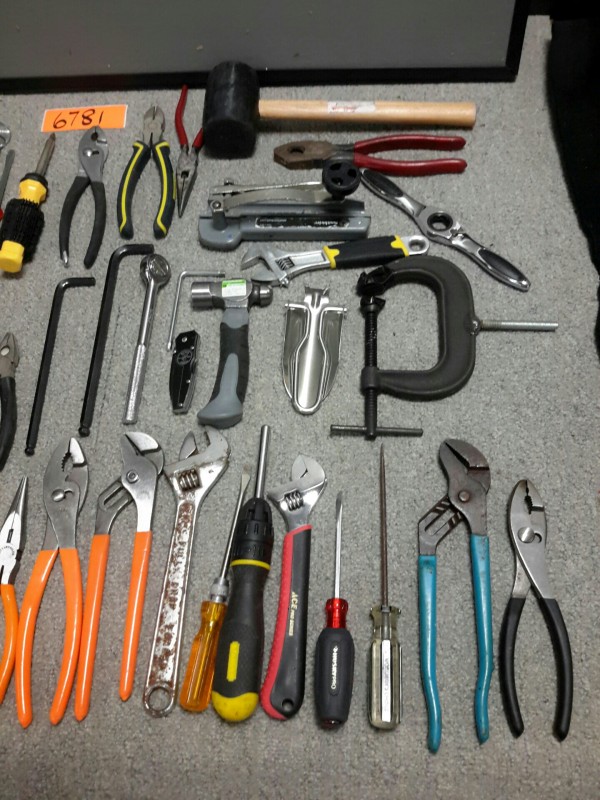 iBid Lot 6781 Miscellaneous Hand Tools