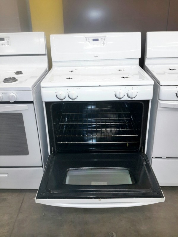 iBid Lot 7522 Whirlpool Gas Range