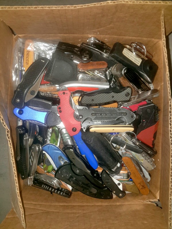 iBid Lot 8373 38lb Box of Miscellaneous Pocket Knives