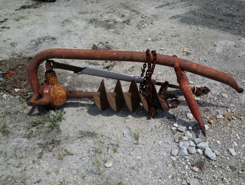 iBid Lot 9554 Three Point Hitch Post Hole Digger