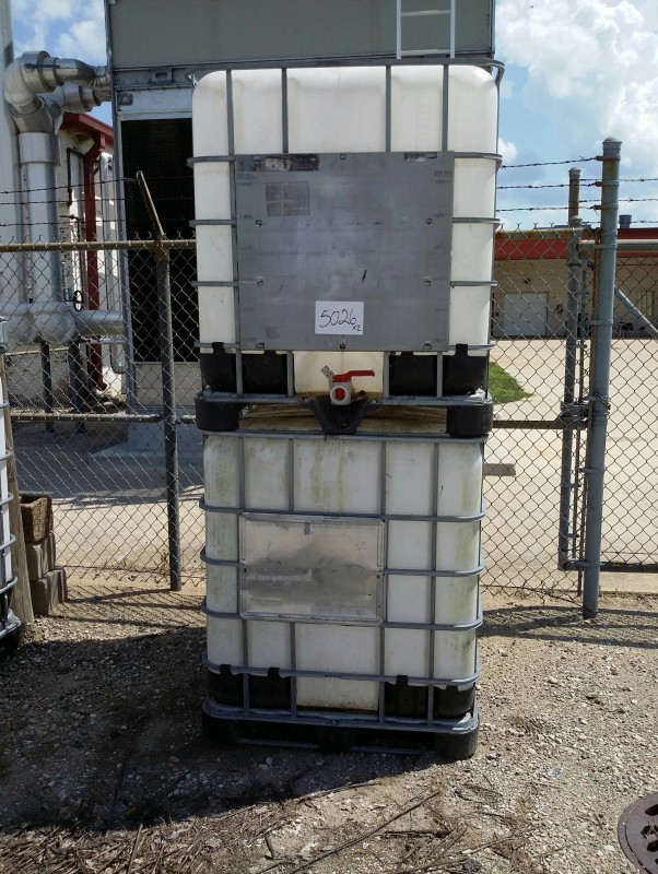iBid Lot 5026 Pallet Tanks (2 each)