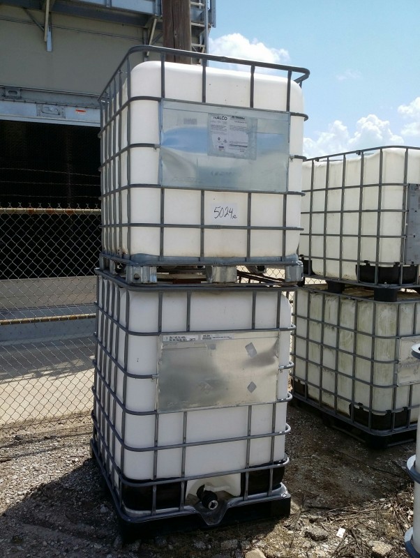 iBid Lot 5024 Pallet Tanks (2 each)