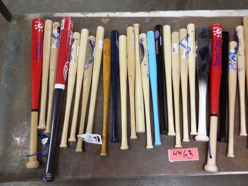 iBid Lot 4463 Mini Bats