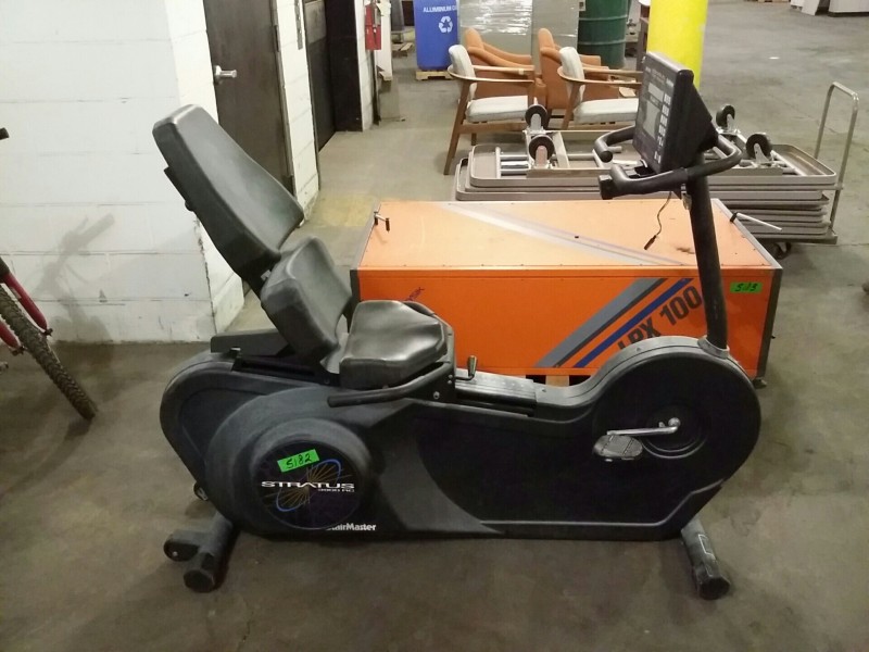 stairmaster stratus 3300 ce exercise bike