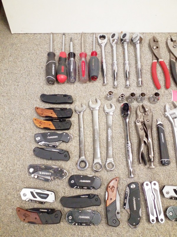 iBid Lot 7418 Husky Hand Tools & Knives