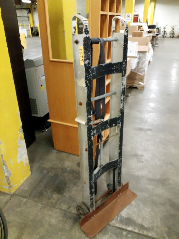 iBid Lot 8679 Yeats Appliance Dolly