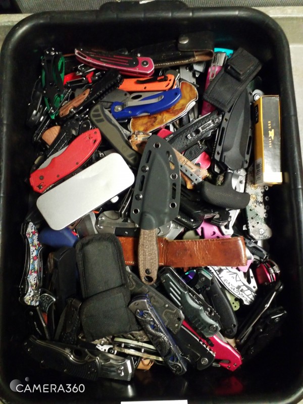 Tsa Knives/blades/misc. Items photo 6