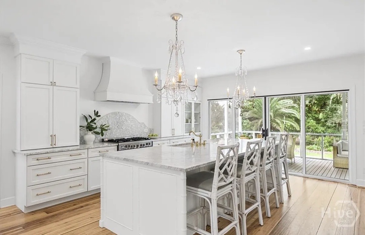 iCabinetry x L. Brigitte kitchen Design