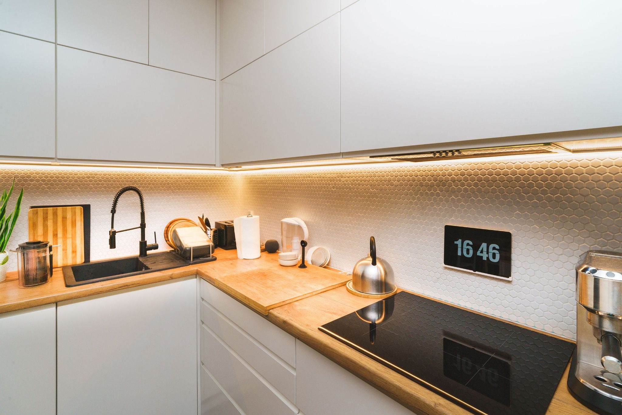 smart-kitchen-cabinet-trends-2026