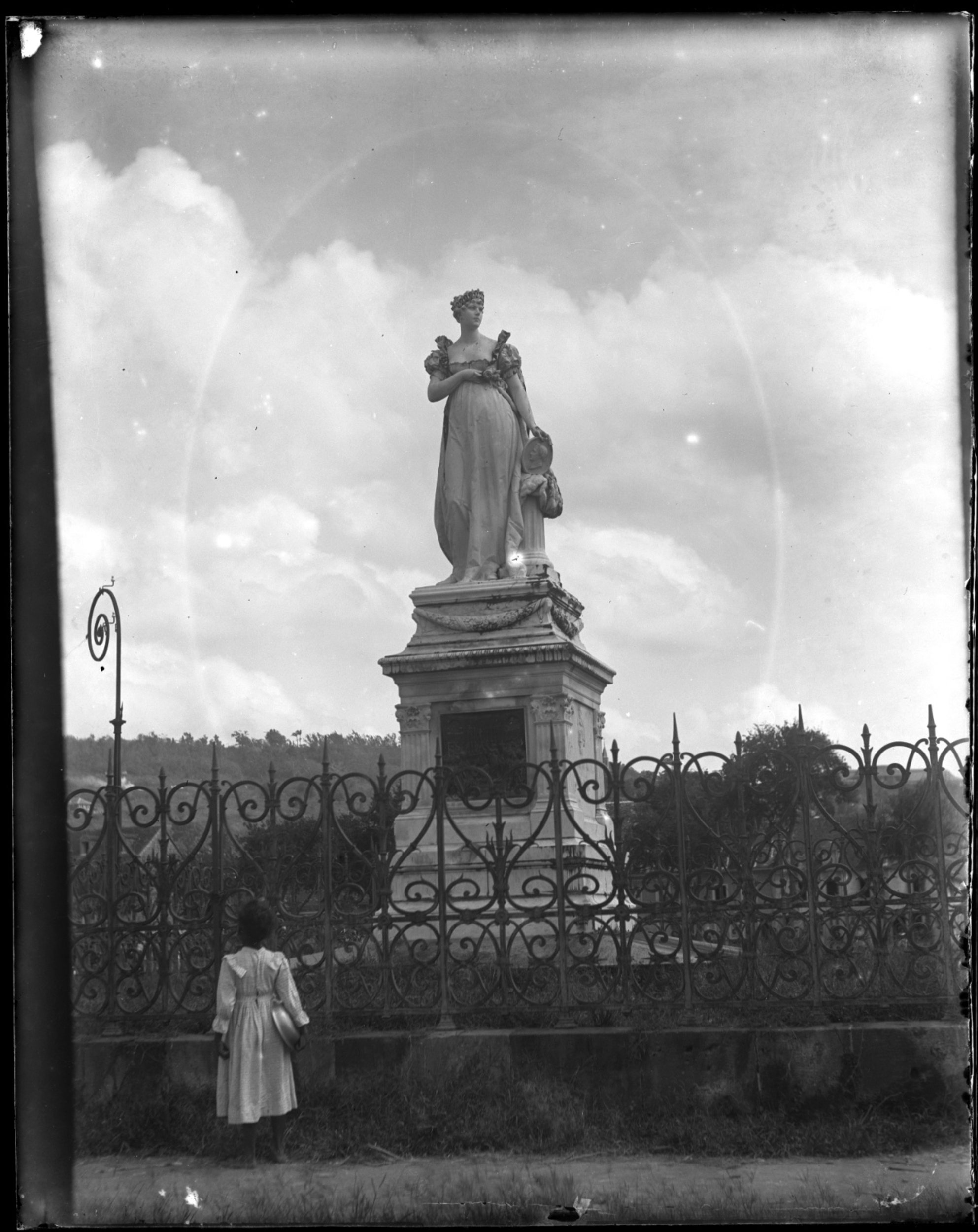 [Statue of Joséphine de Beauharnais, La Savane Park, FortdeFrance