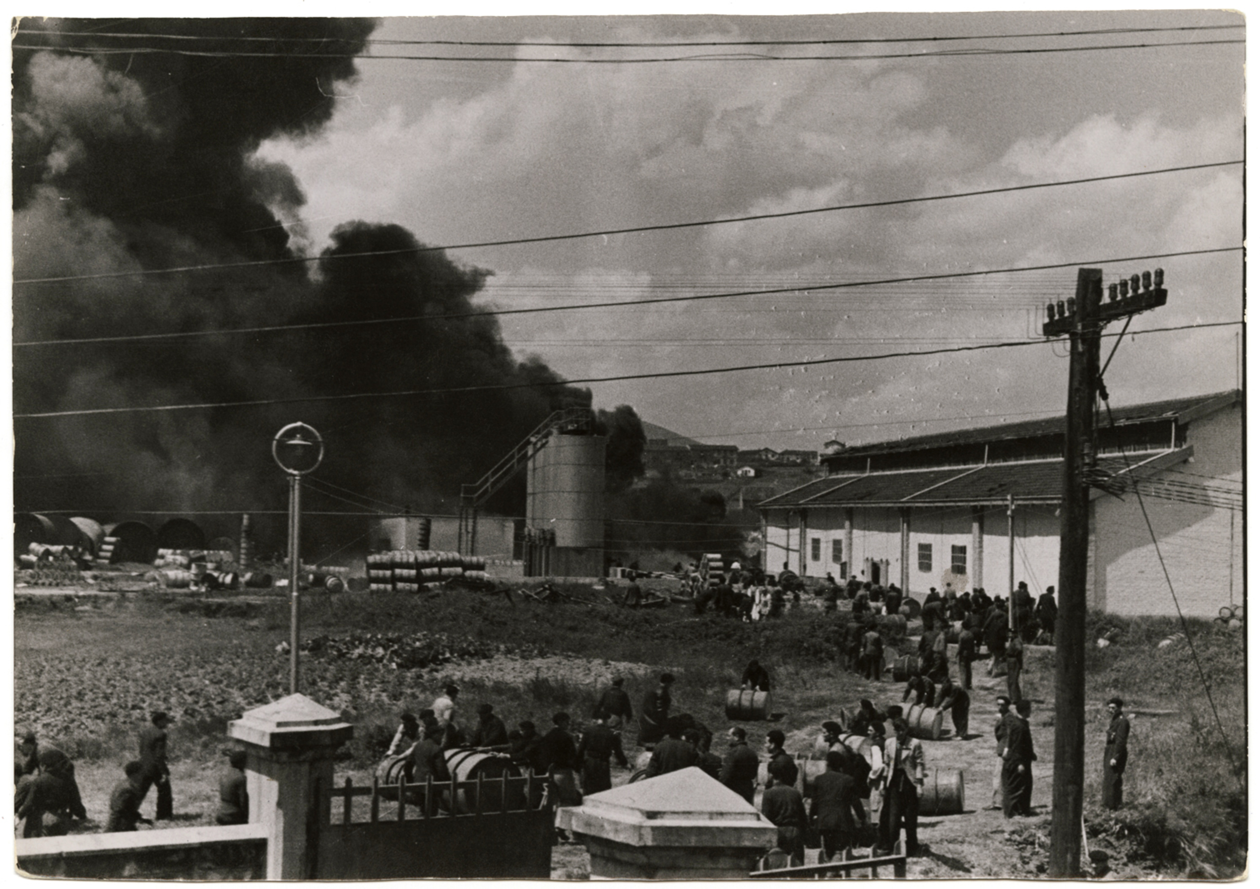 [Fires after bombing, Bilbao, Spain] International Center of Photography