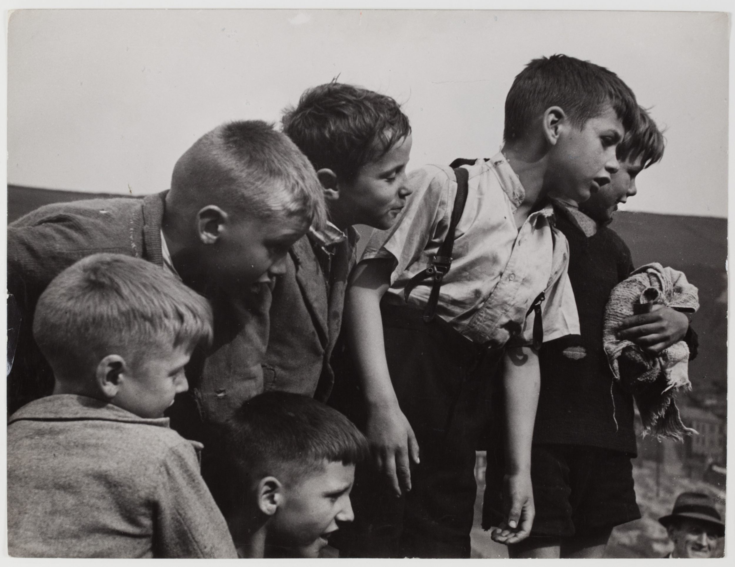 [Coal miners' children, Rhonnda Valley, Wales] | International Center of Photography