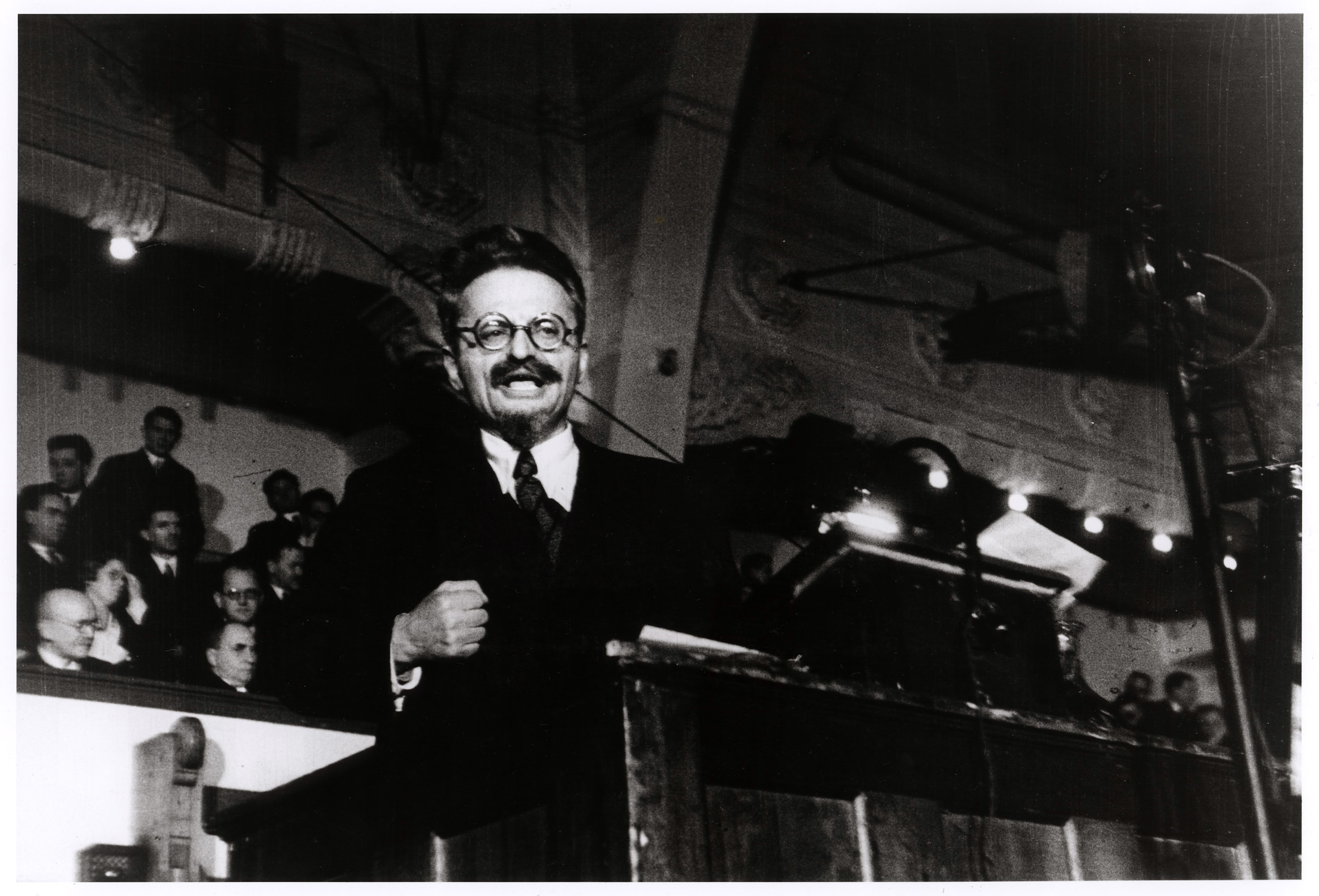 [Leon Trotsky lecturing Danish students on the history of the Russian