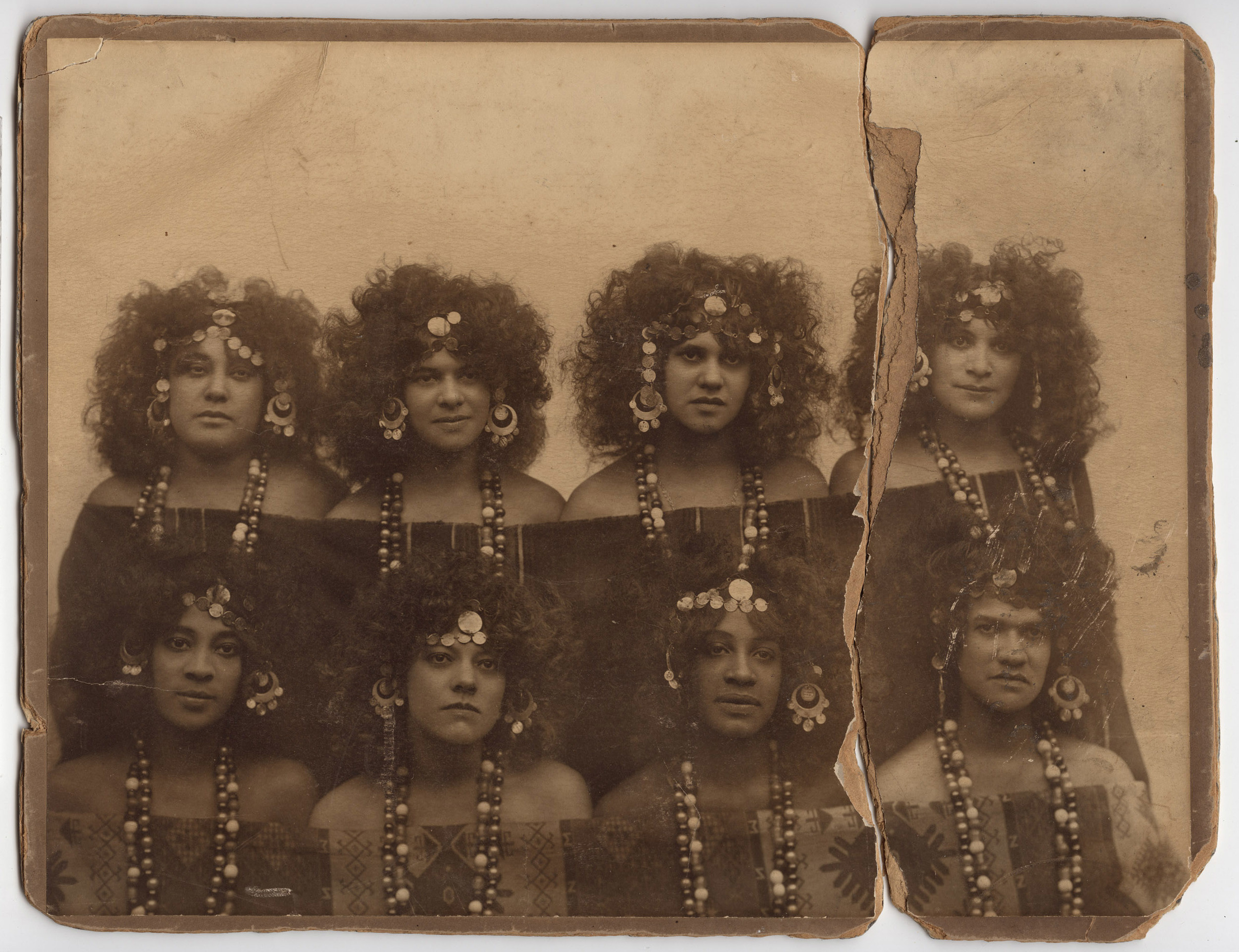 [Eight Performers] International Center of Photography