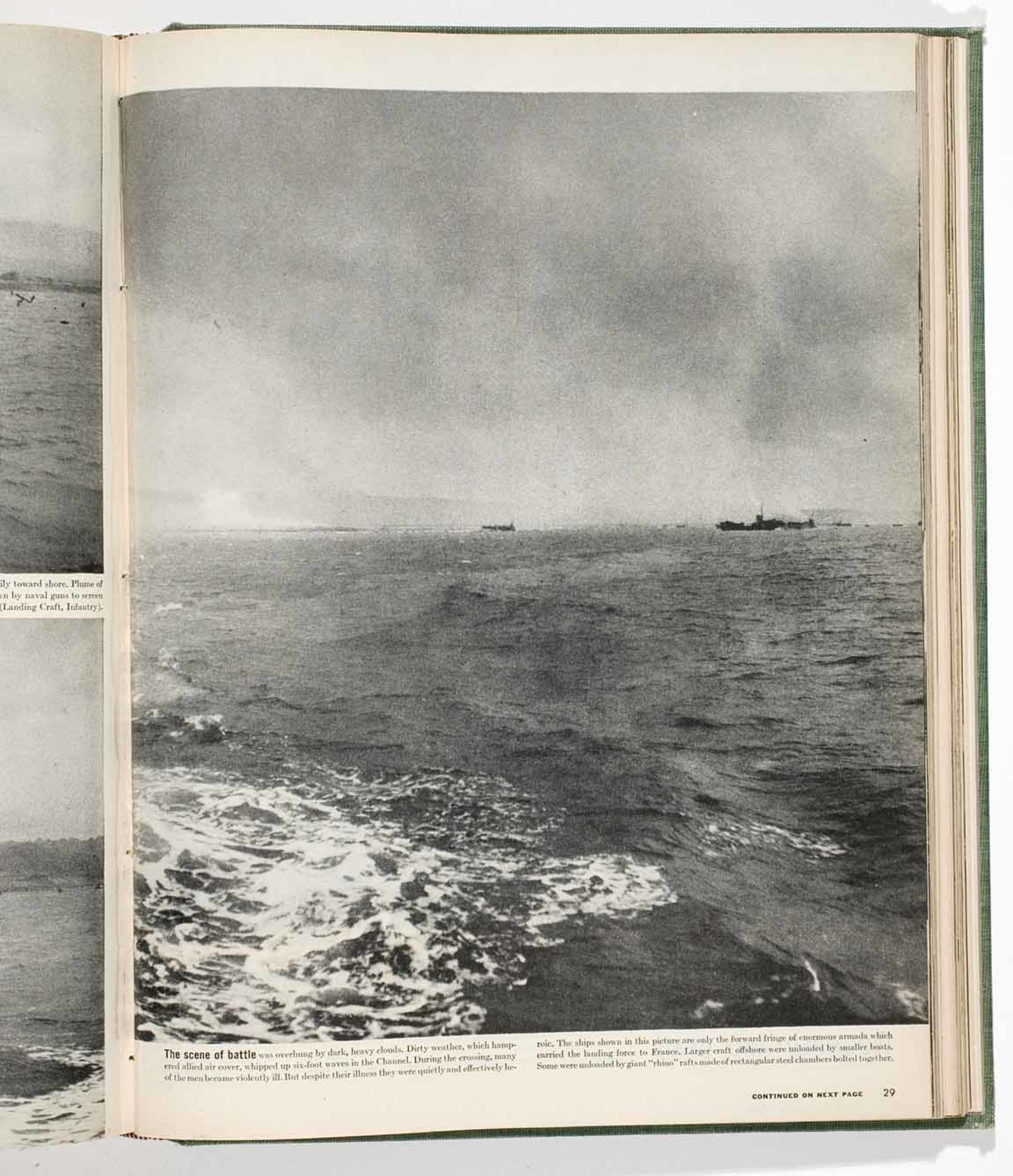 [American soldiers landing on Omaha Beach, D-Day, Normandy, France ...