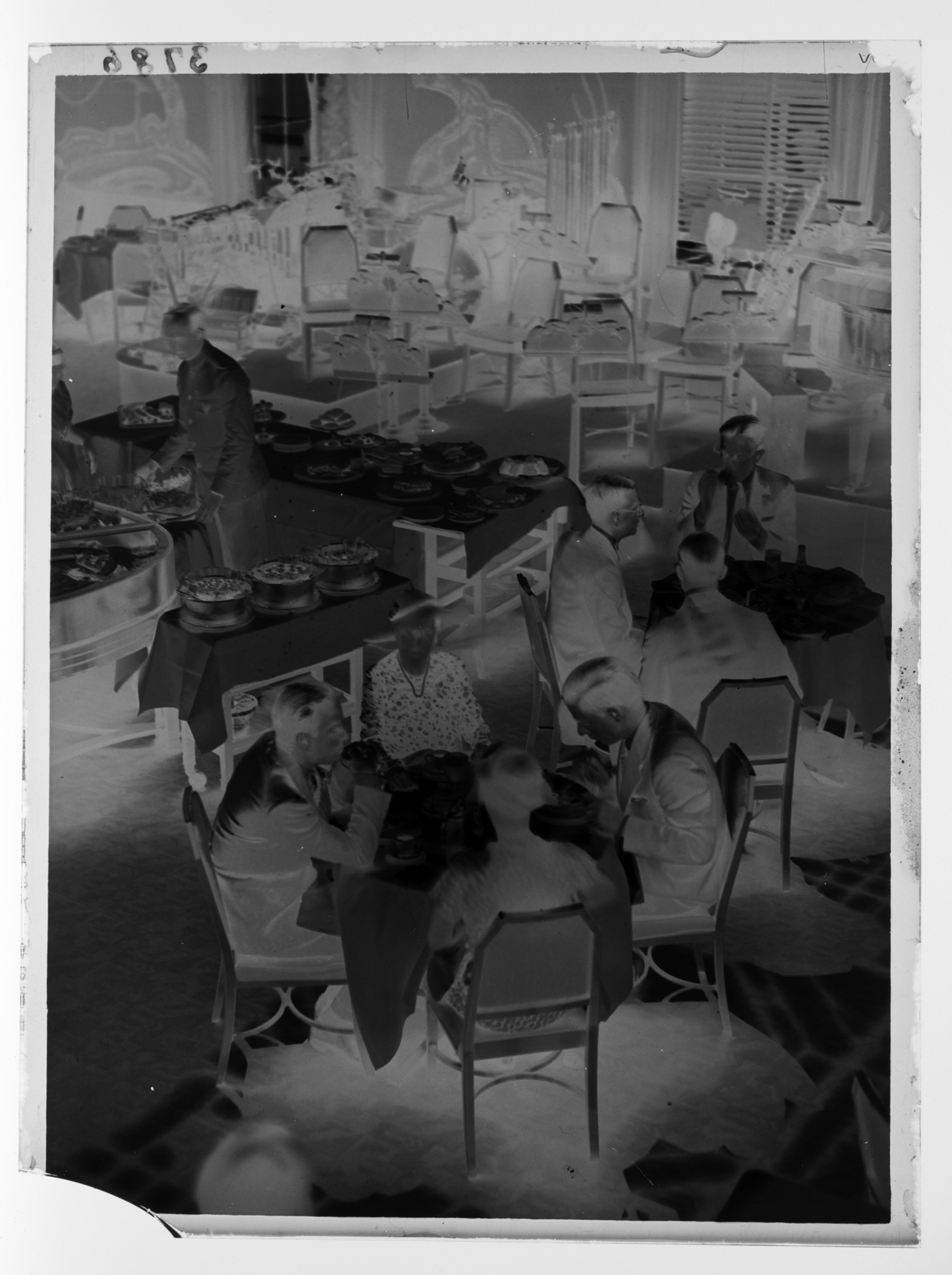 [Rooftop restaurant, Waldorf Astoria Hotel, New York] | International