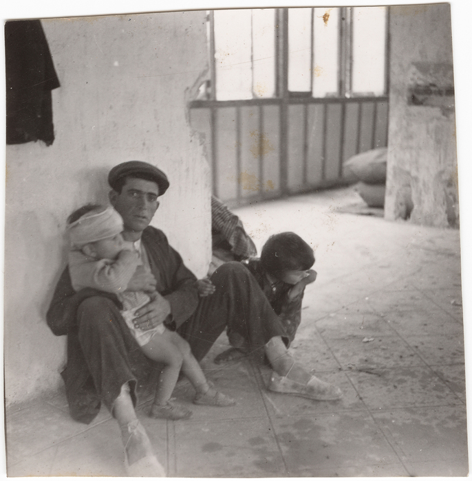 [Refugees from Malaga in Almería, Spain]
